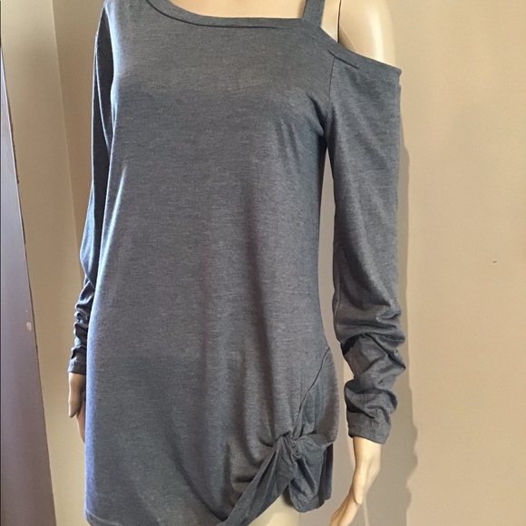 Sale! Gray Long Sleeve Tee - Picture 3 of 6